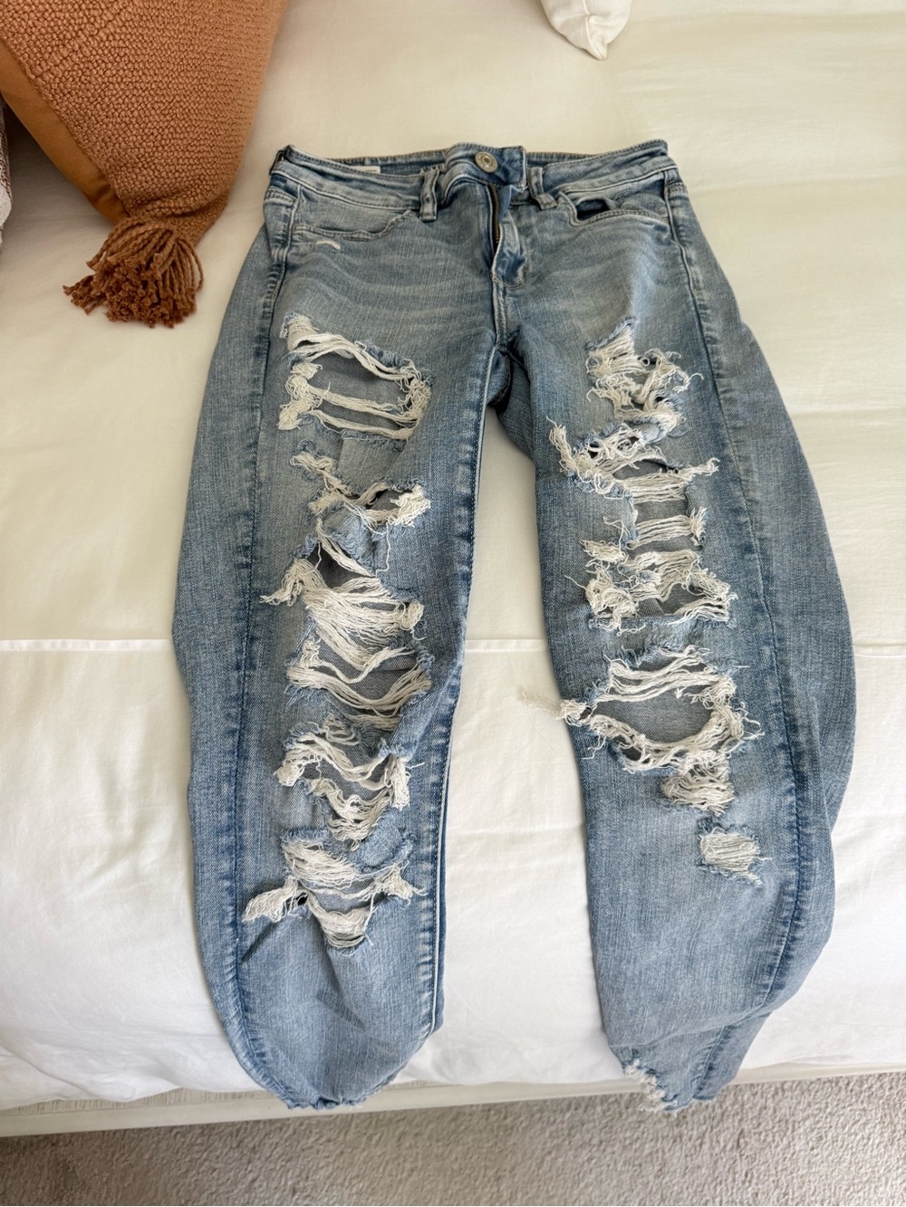 American Eagle Outfitters Light Blue Distressed Ripped Jeans
